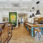 Hotel 32 Krakow Old Town