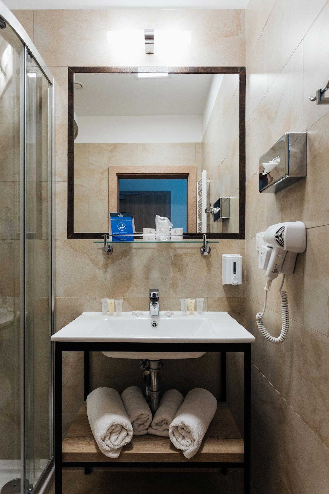 32 Old Town Hotel Krakau