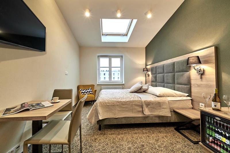 Hotel 32 Old Town 3*