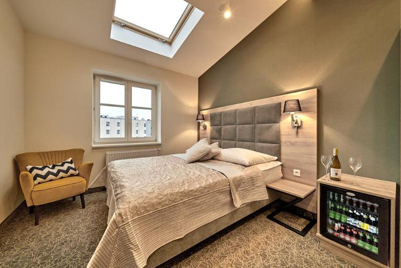 Hotel 32 Old Town 3*