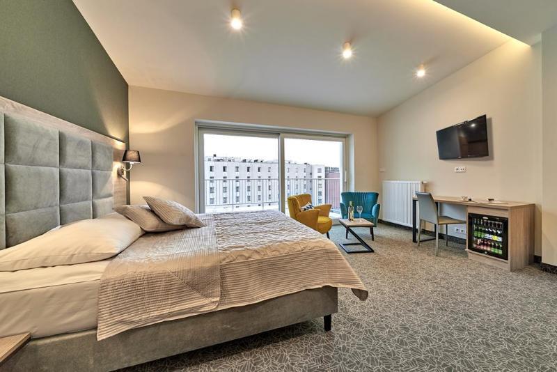 Hotel 32 Old Town 3*