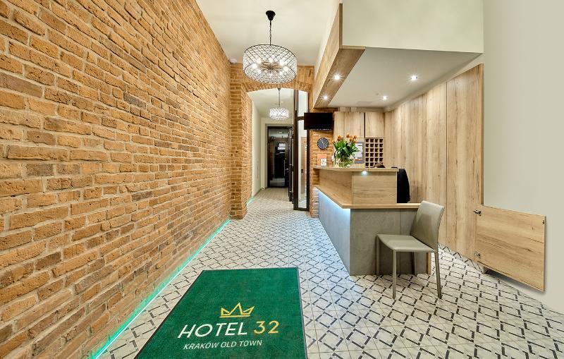 Hotel 32 Old Town 3*